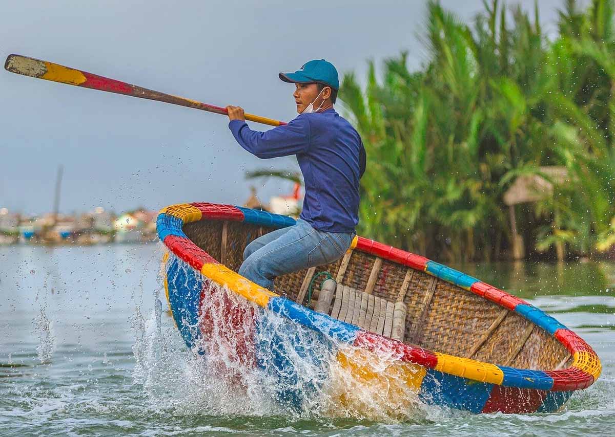 múa thúng Hội An