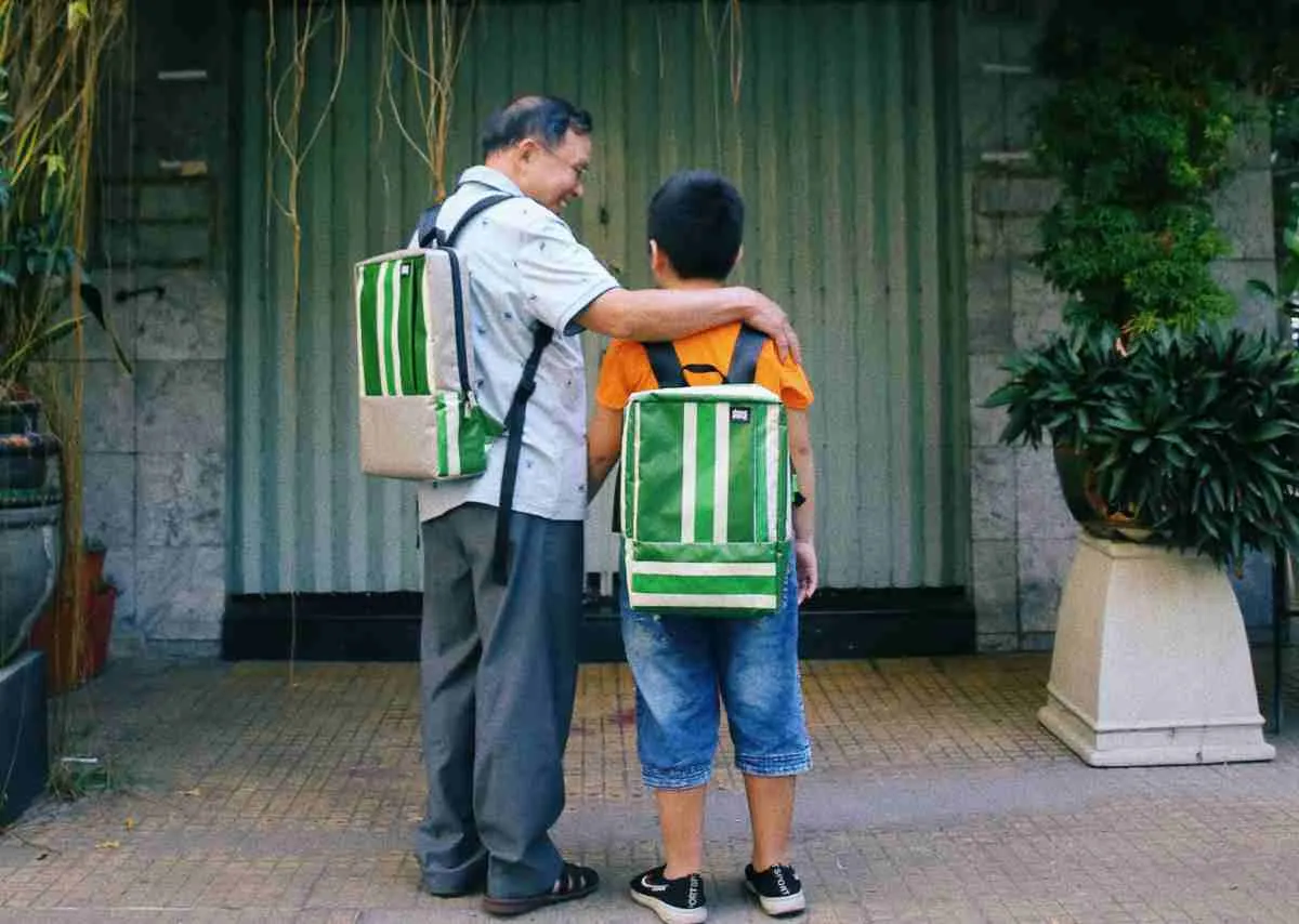 Từ vật liệu cũ đến giấc mơ xanh – Câu chuyện của người trẻ việt