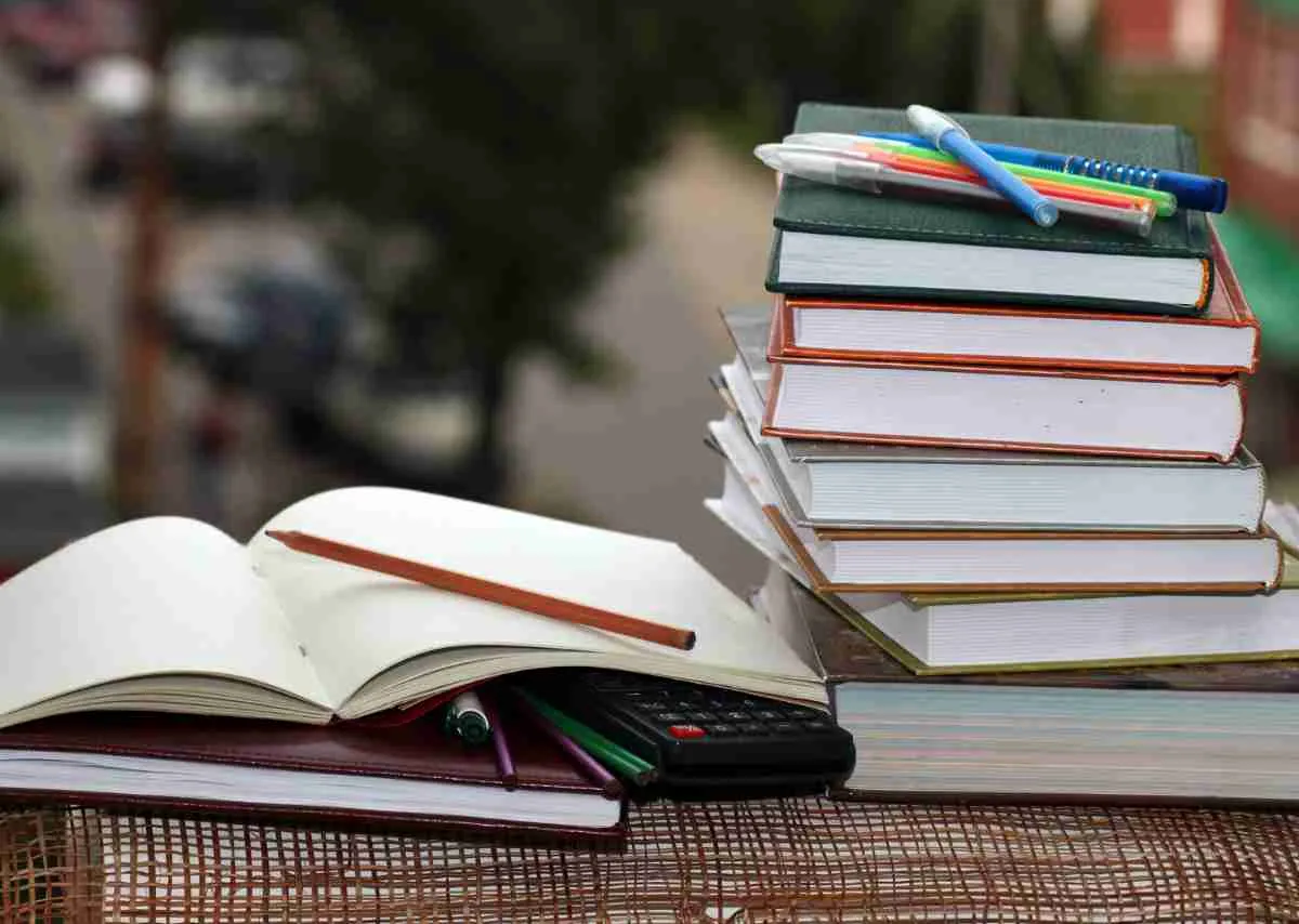 Khám Phá Bí Quyết Học Tập của Quán Quân Đỉnh Olympia 2025 Trần Bùi Bảo Khánh