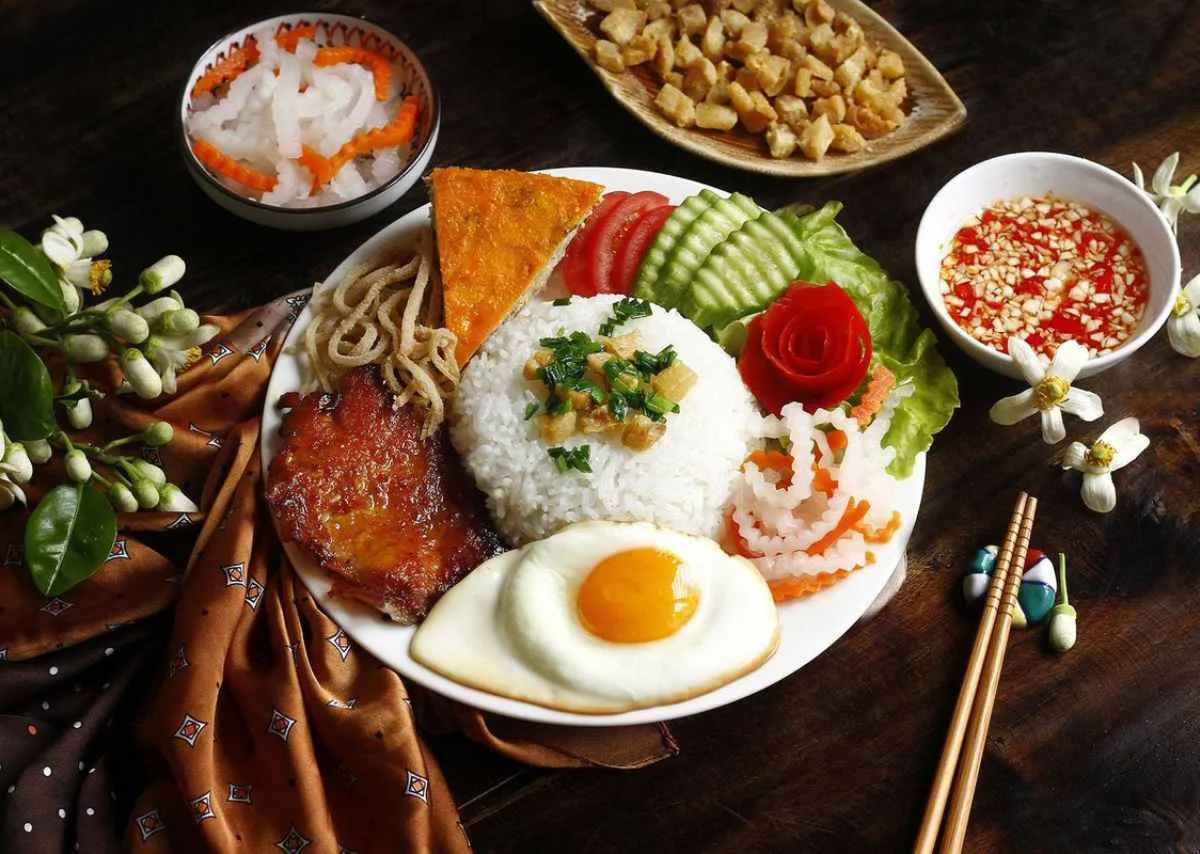 Cơm tấm Sài gòn – Biểu tượng của bản đồ ẩm thực Việt Nam