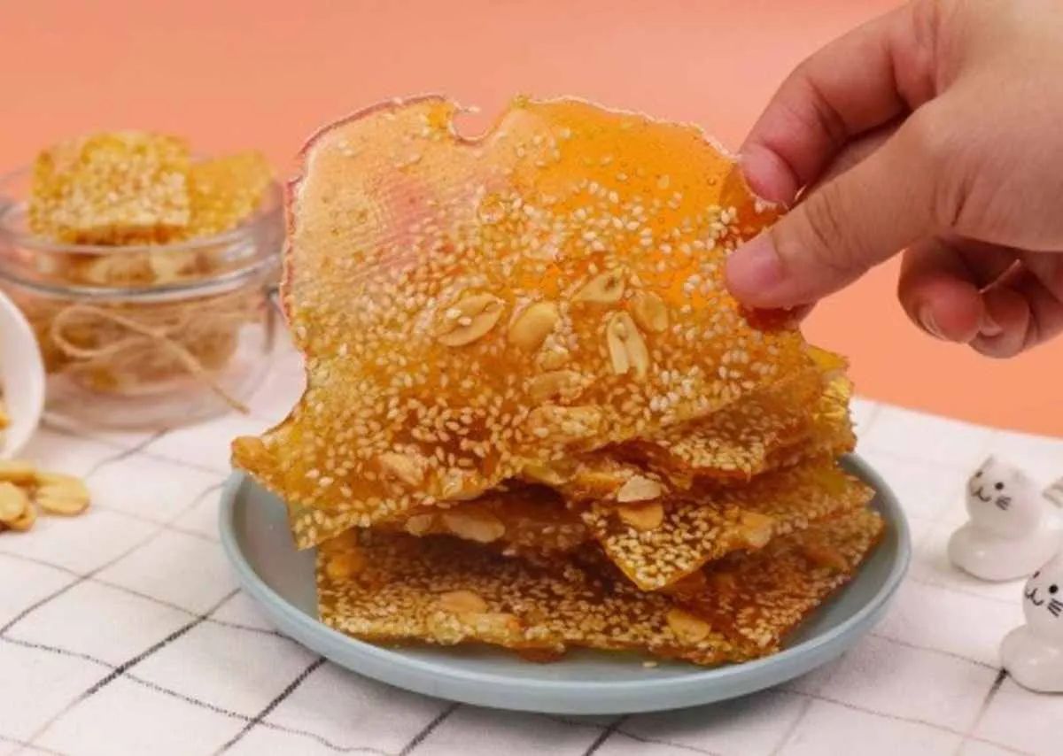 Kẹo gương Hội An – Ánh ngọt trong veo giữa lòng phố cổ