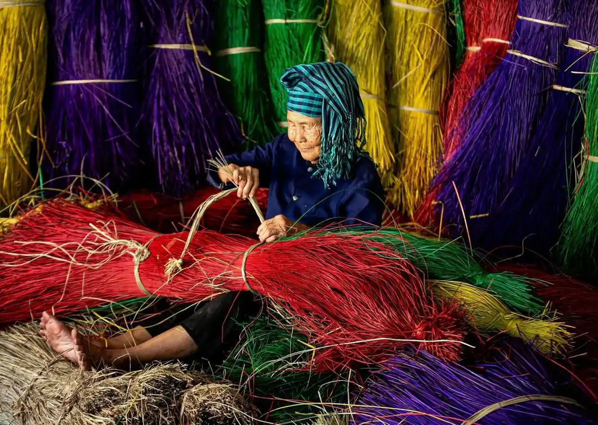 chiếu cói việt lằn ranh giữa tồn tại và lãng quên