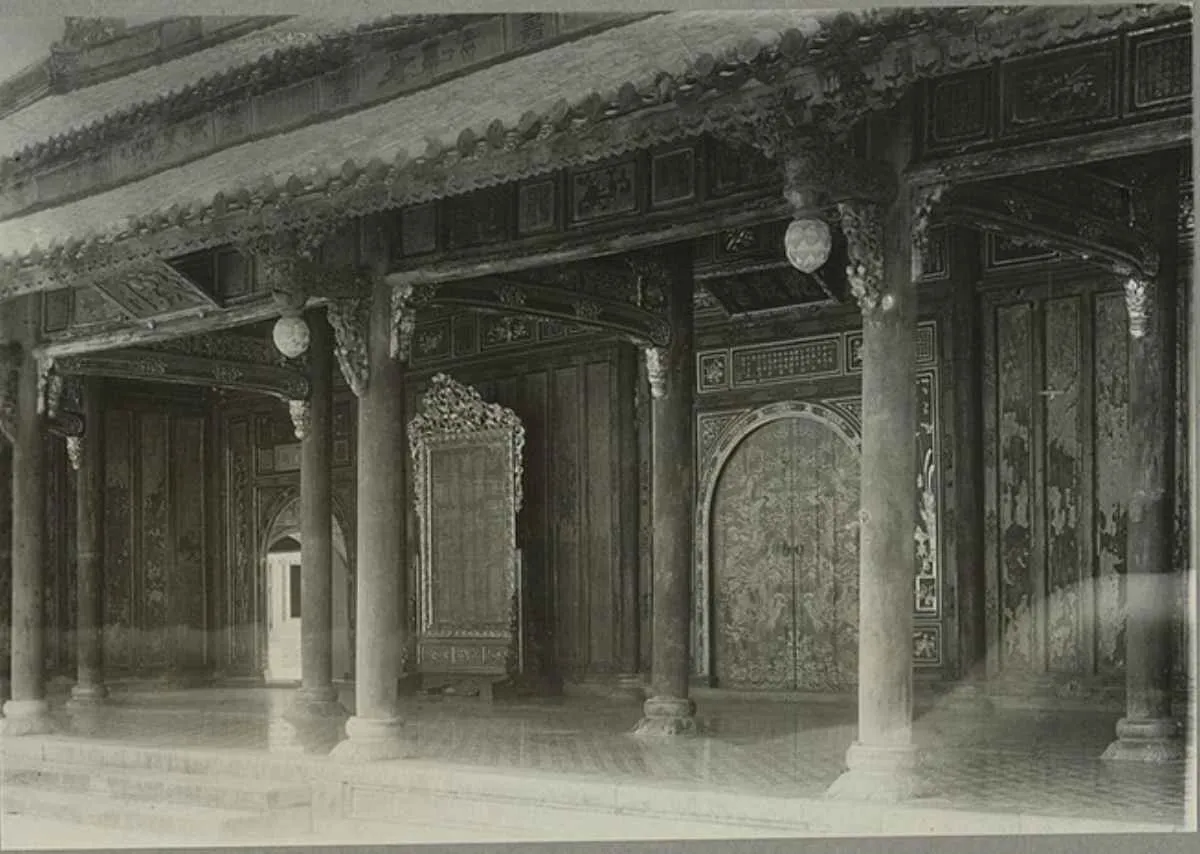 Chạm Vào Lịch Sử, Nghe Tiếng Vọng Từ Hoàng Cung Huế