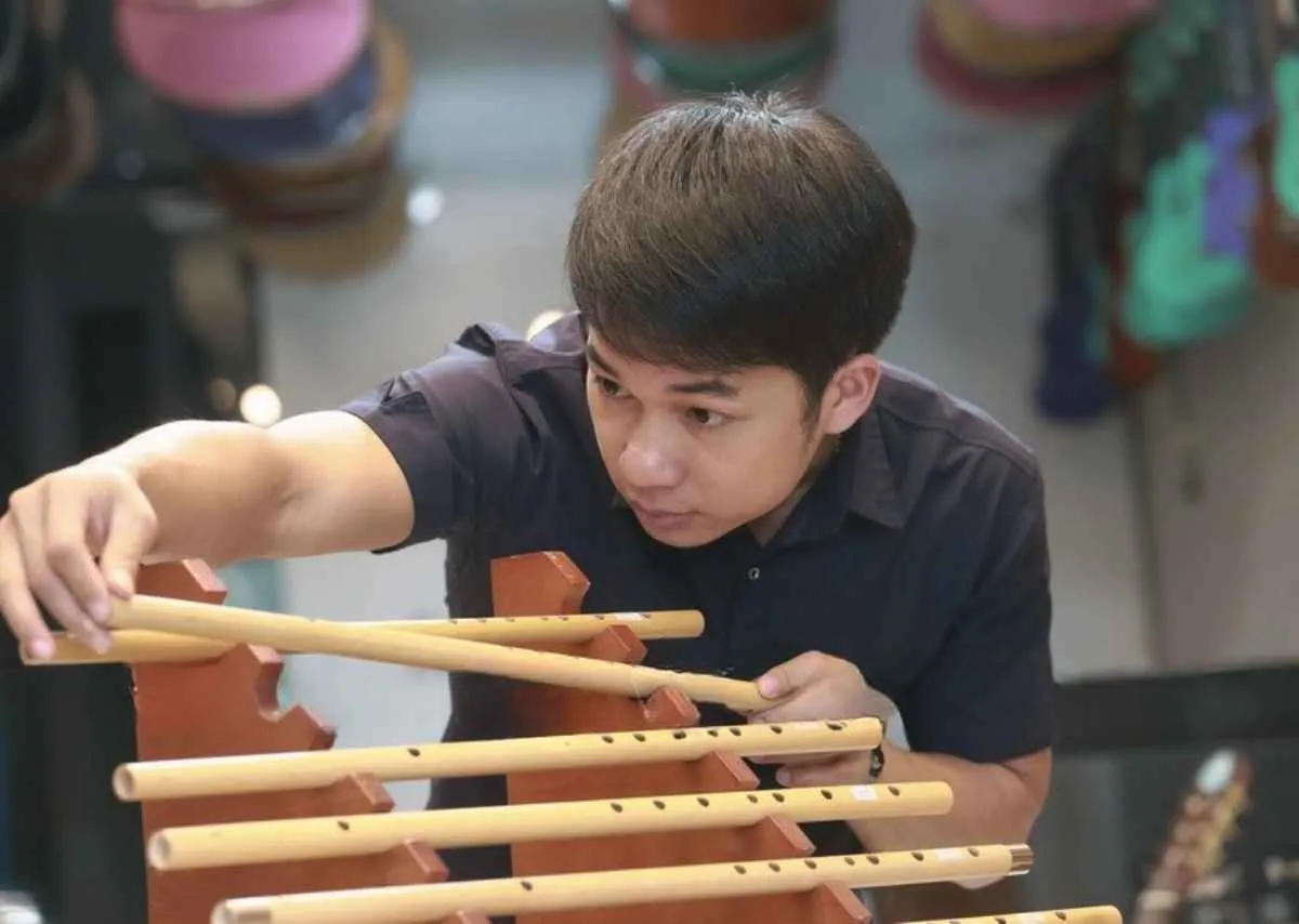 Nguyễn Văn Mão – Người trẻ thổi hồn vào tiếng sáo Việt