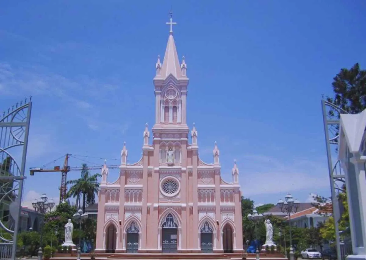 Nhà thờ Con Gà – Khi dấu ấn Pháp kể chuyện Đà Nẵng xưa