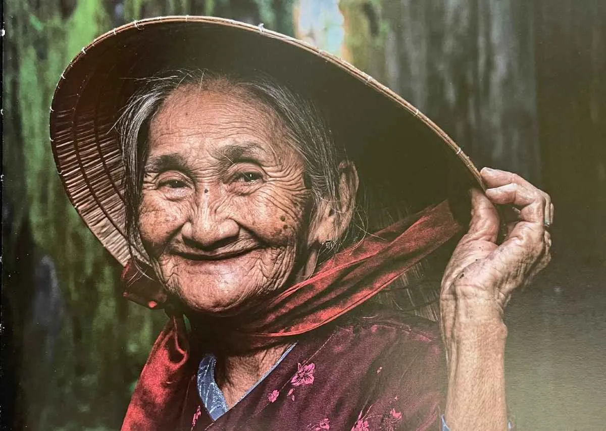 Phụ nữ Việt – Một nửa kiêu hãnh