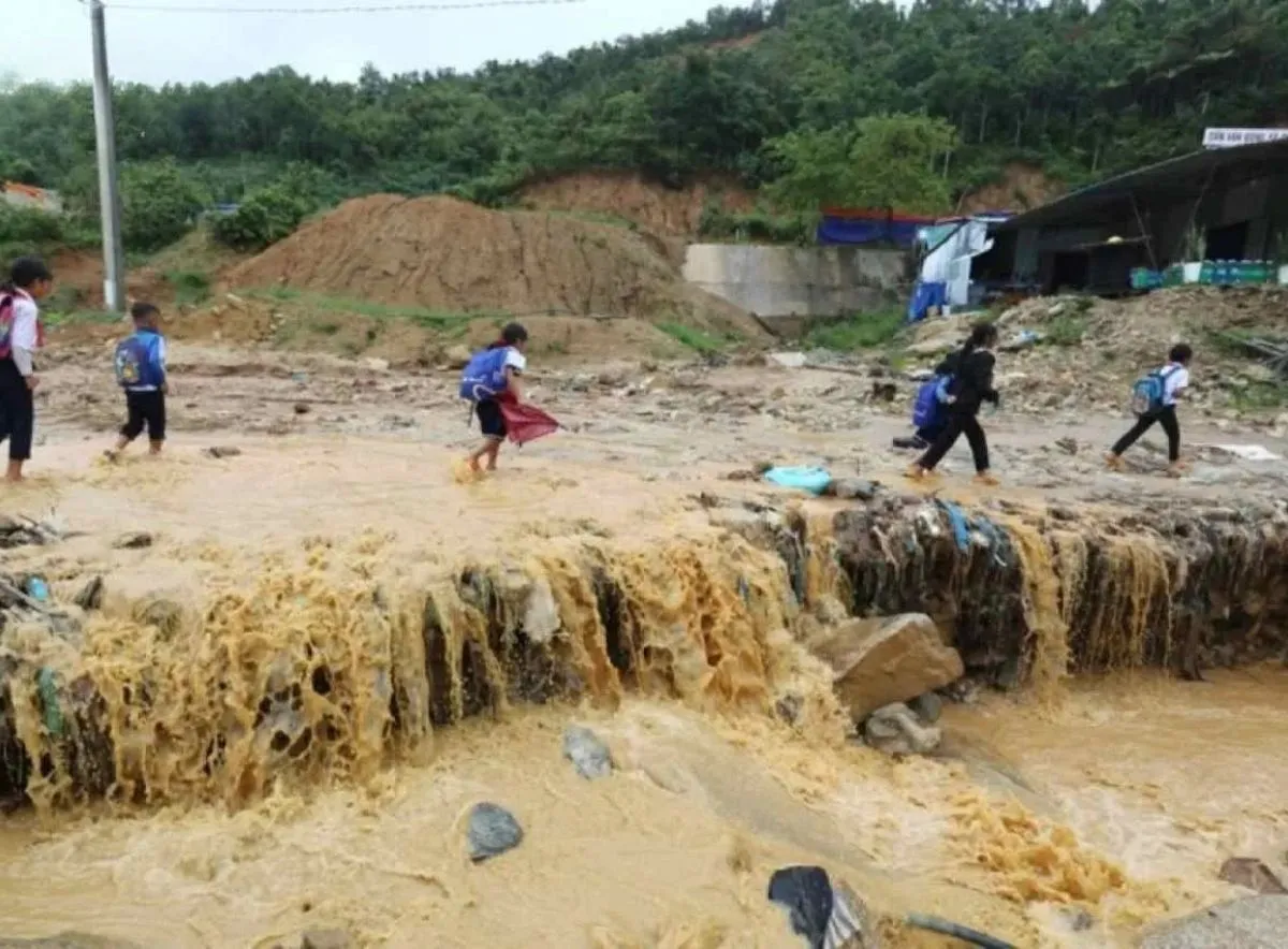 Người thầy mang chữ lên núi 3